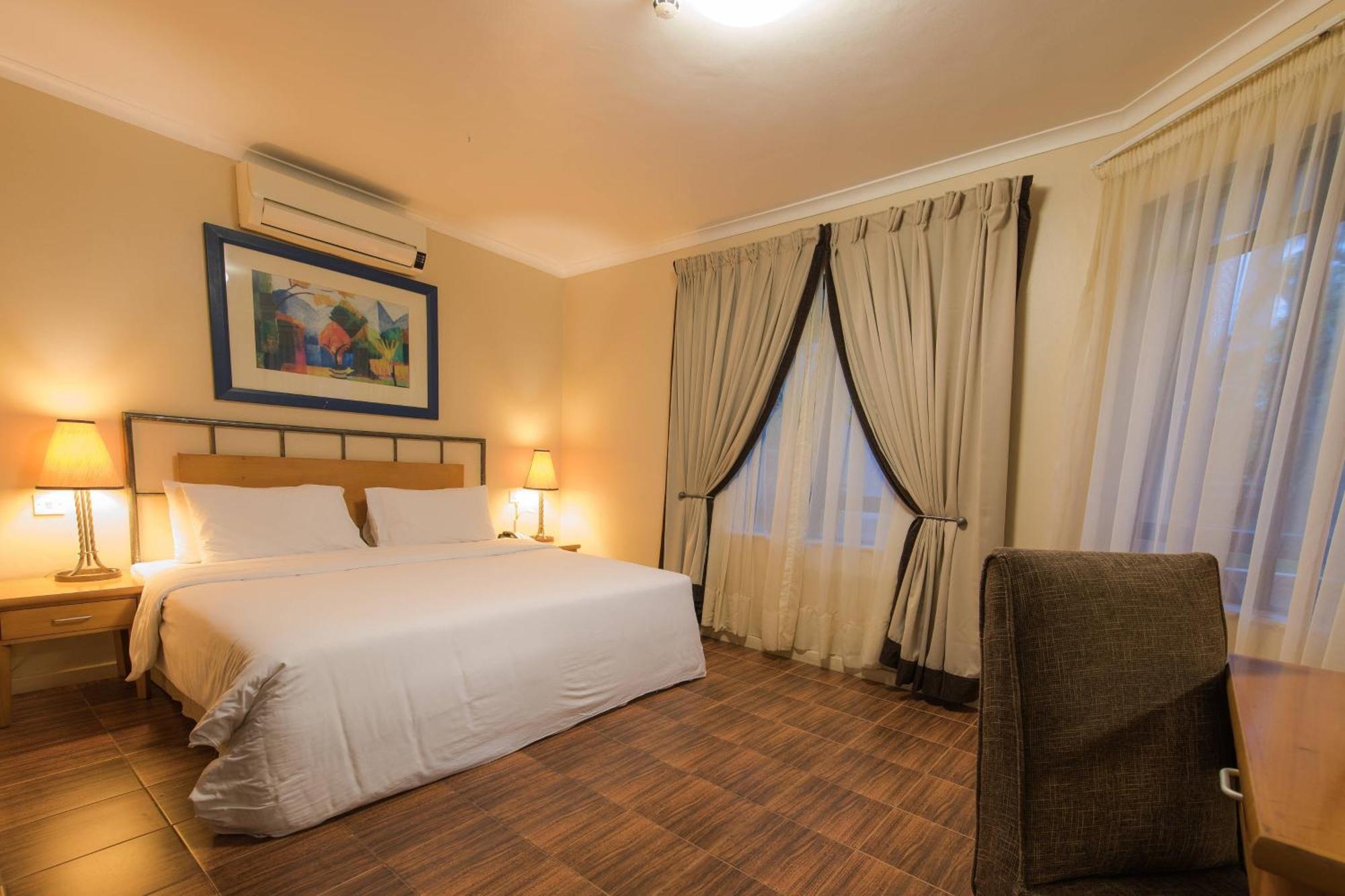 Protea Hotel By Marriott Dar Es Salaam Oyster Bay Dış mekan fotoğraf