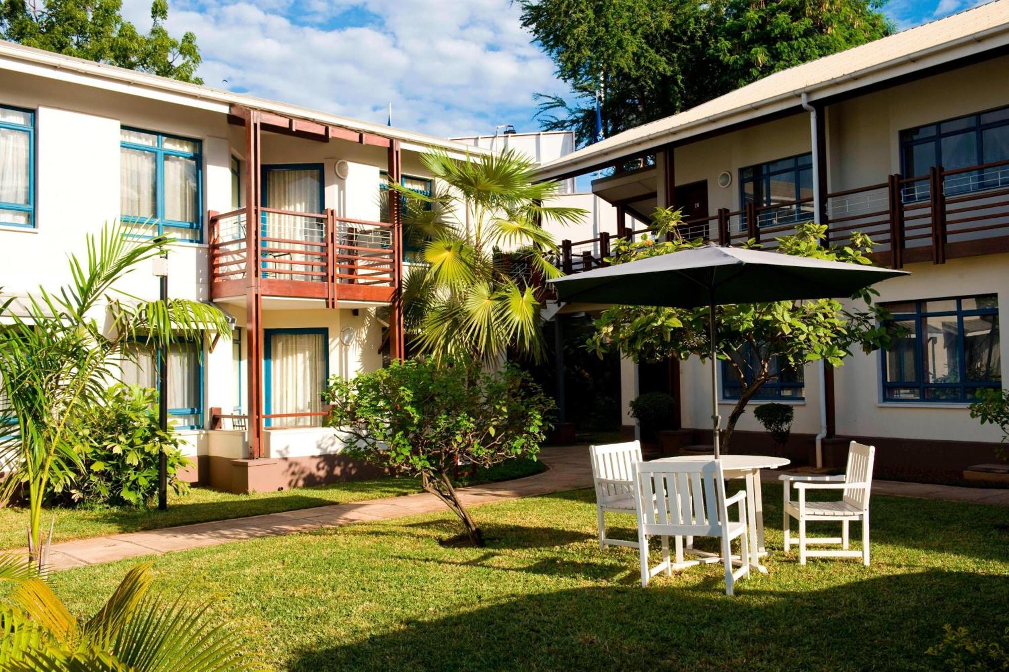 Protea Hotel By Marriott Dar Es Salaam Oyster Bay Dış mekan fotoğraf